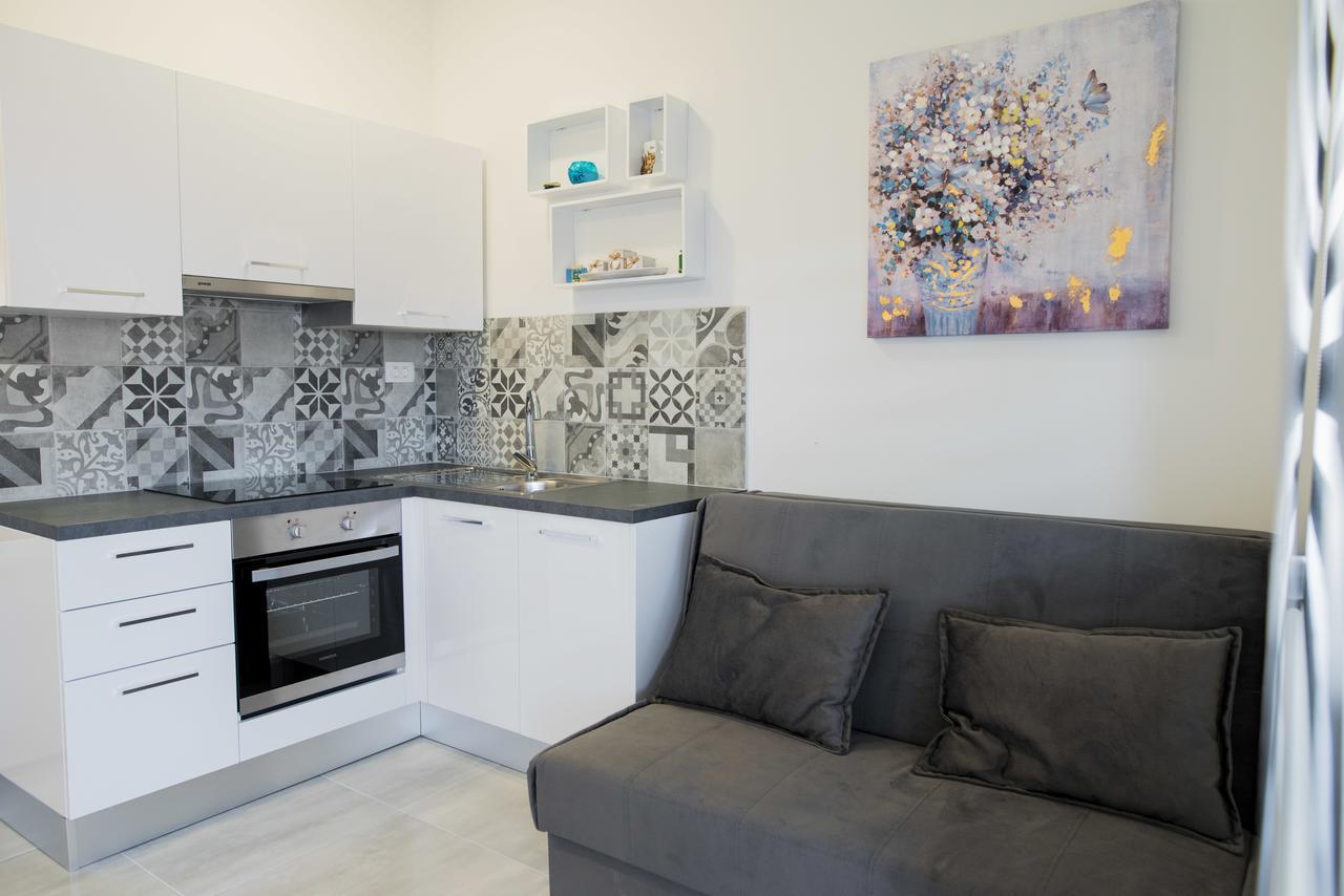 Lct Blue Lions Apartments ポドストラナ エクステリア 写真